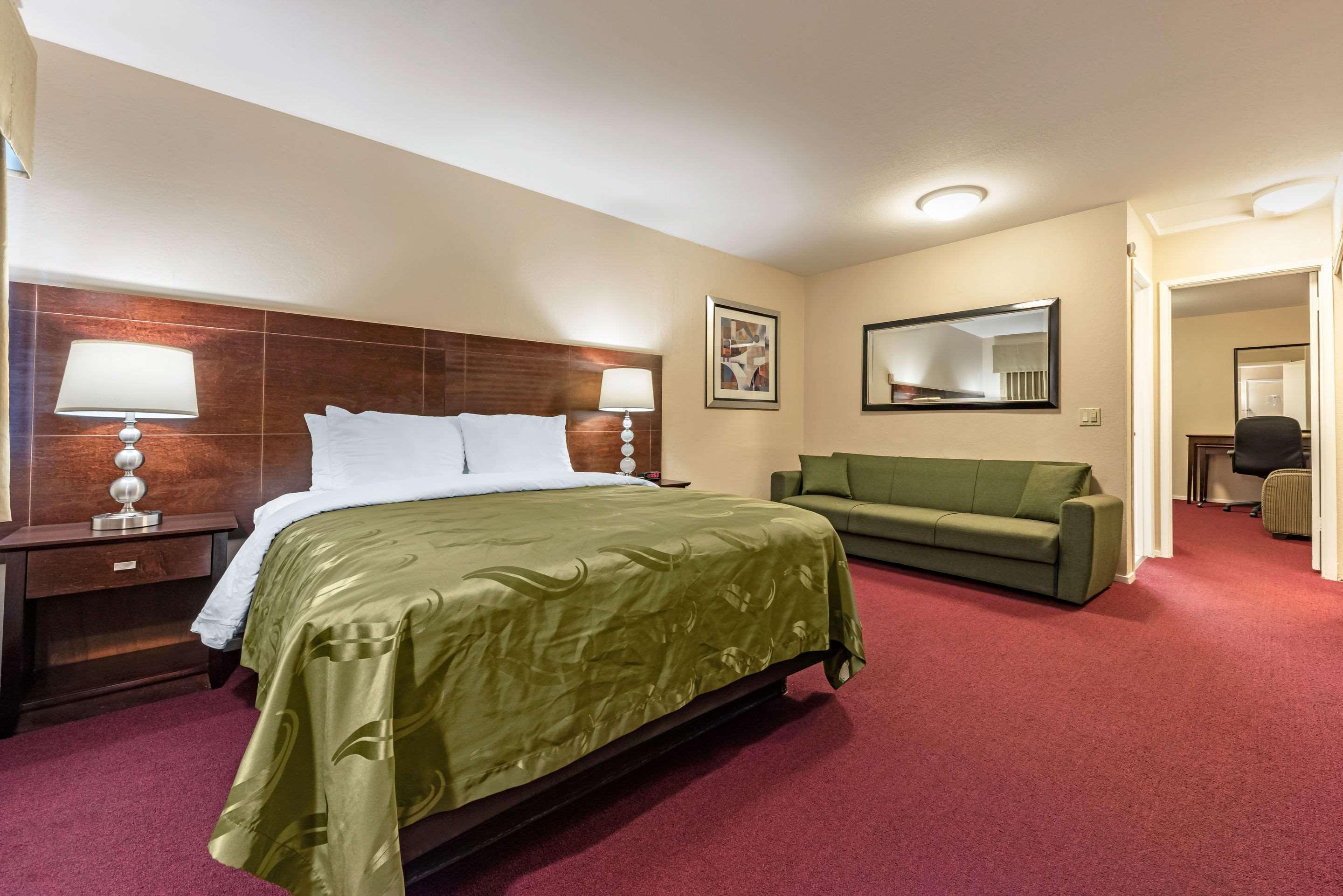 Scottish Fairway Inn Monterey Ngoại thất bức ảnh