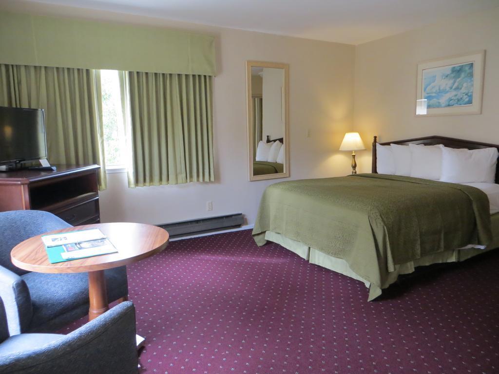 Scottish Fairway Inn Monterey Ngoại thất bức ảnh