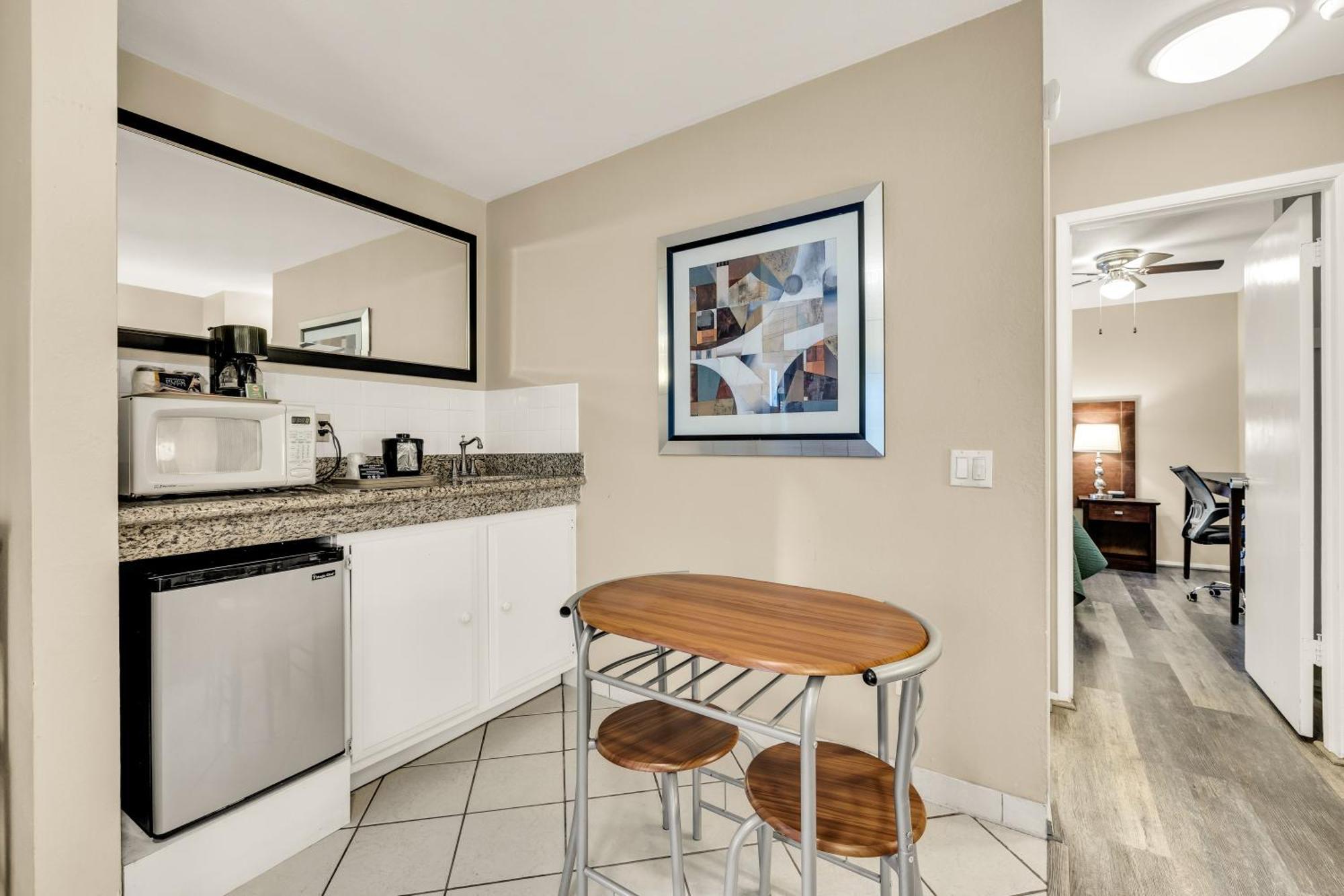 Scottish Fairway Inn Monterey Ngoại thất bức ảnh