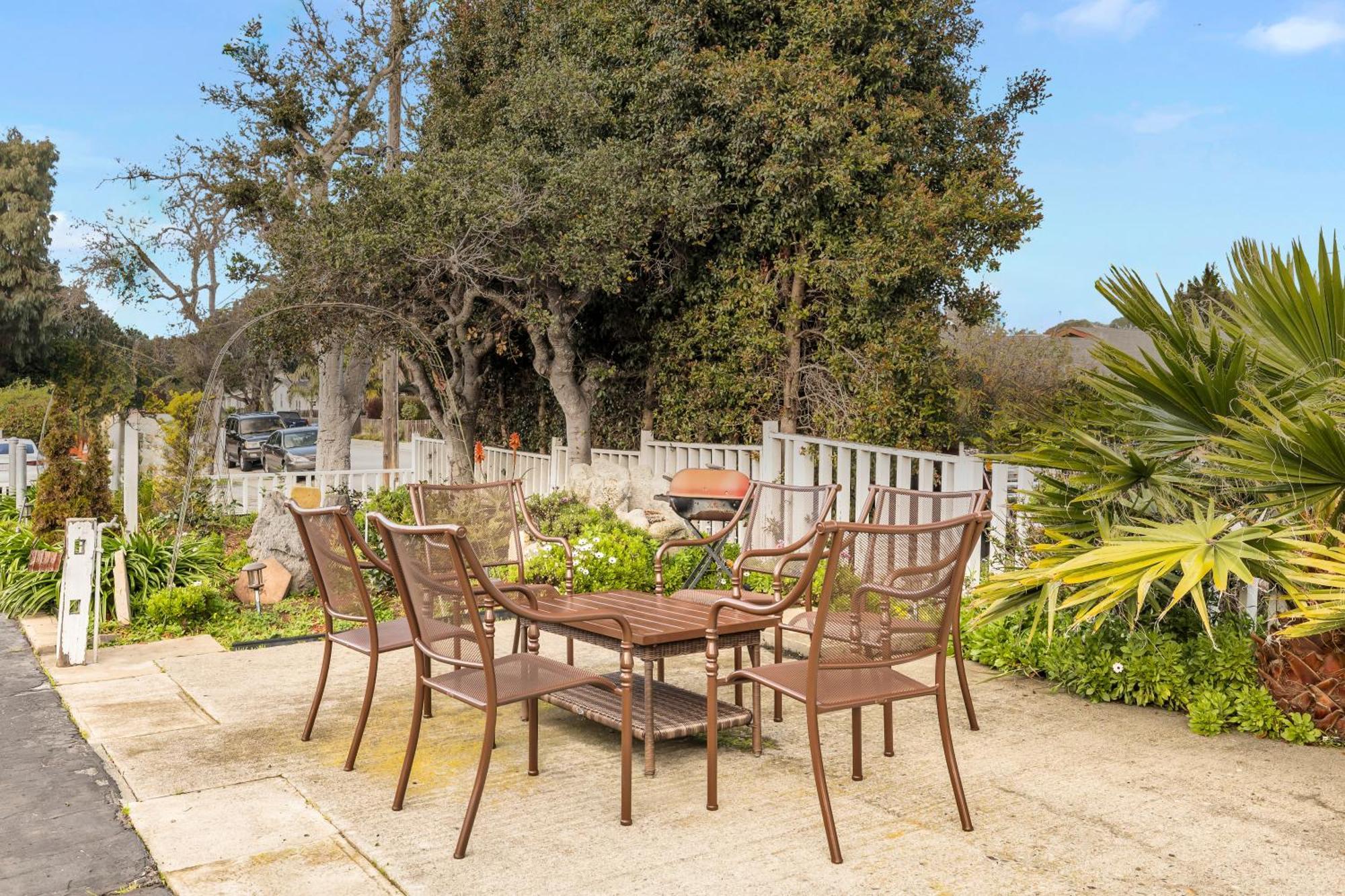 Scottish Fairway Inn Monterey Ngoại thất bức ảnh