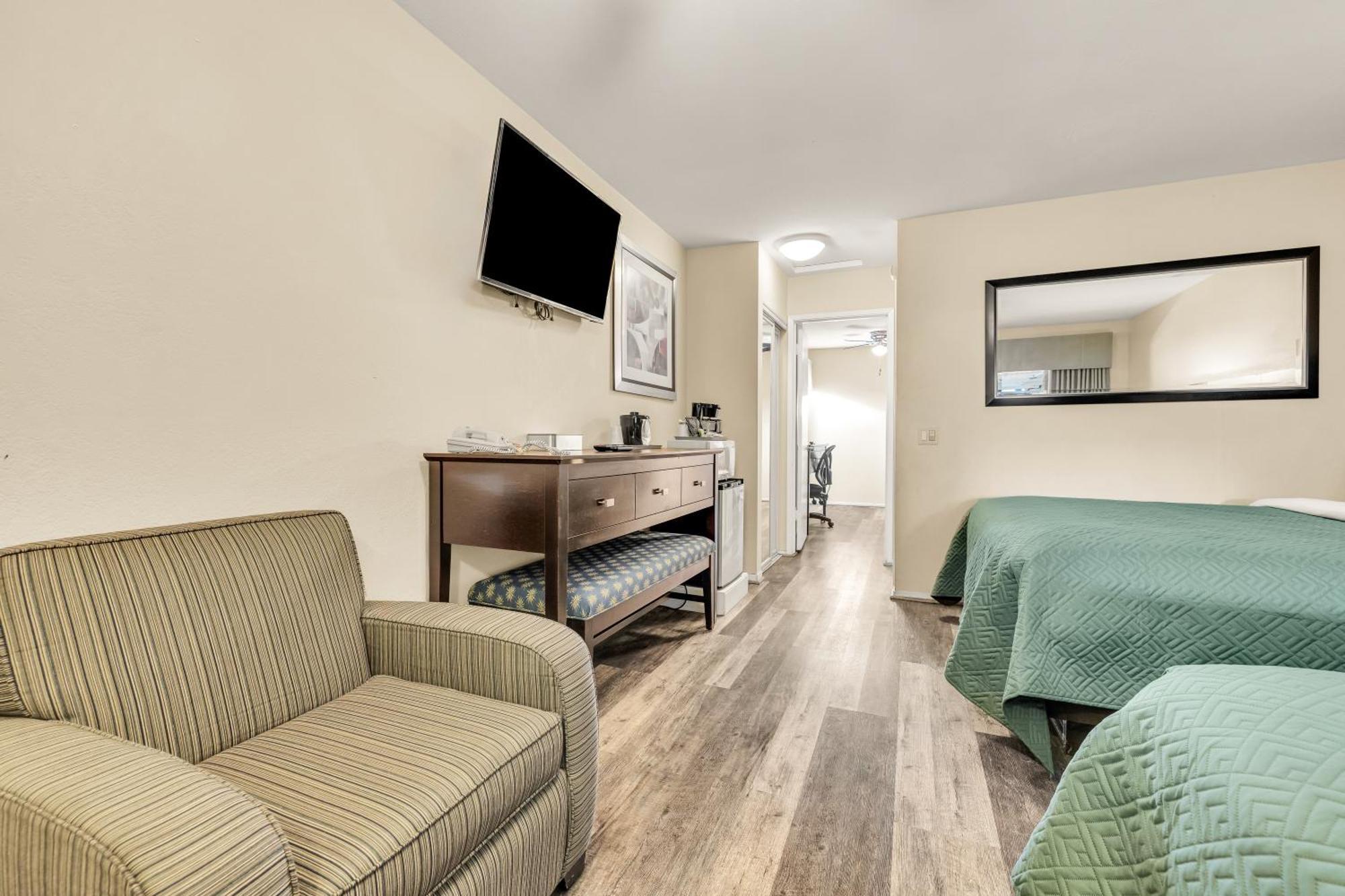 Scottish Fairway Inn Monterey Ngoại thất bức ảnh