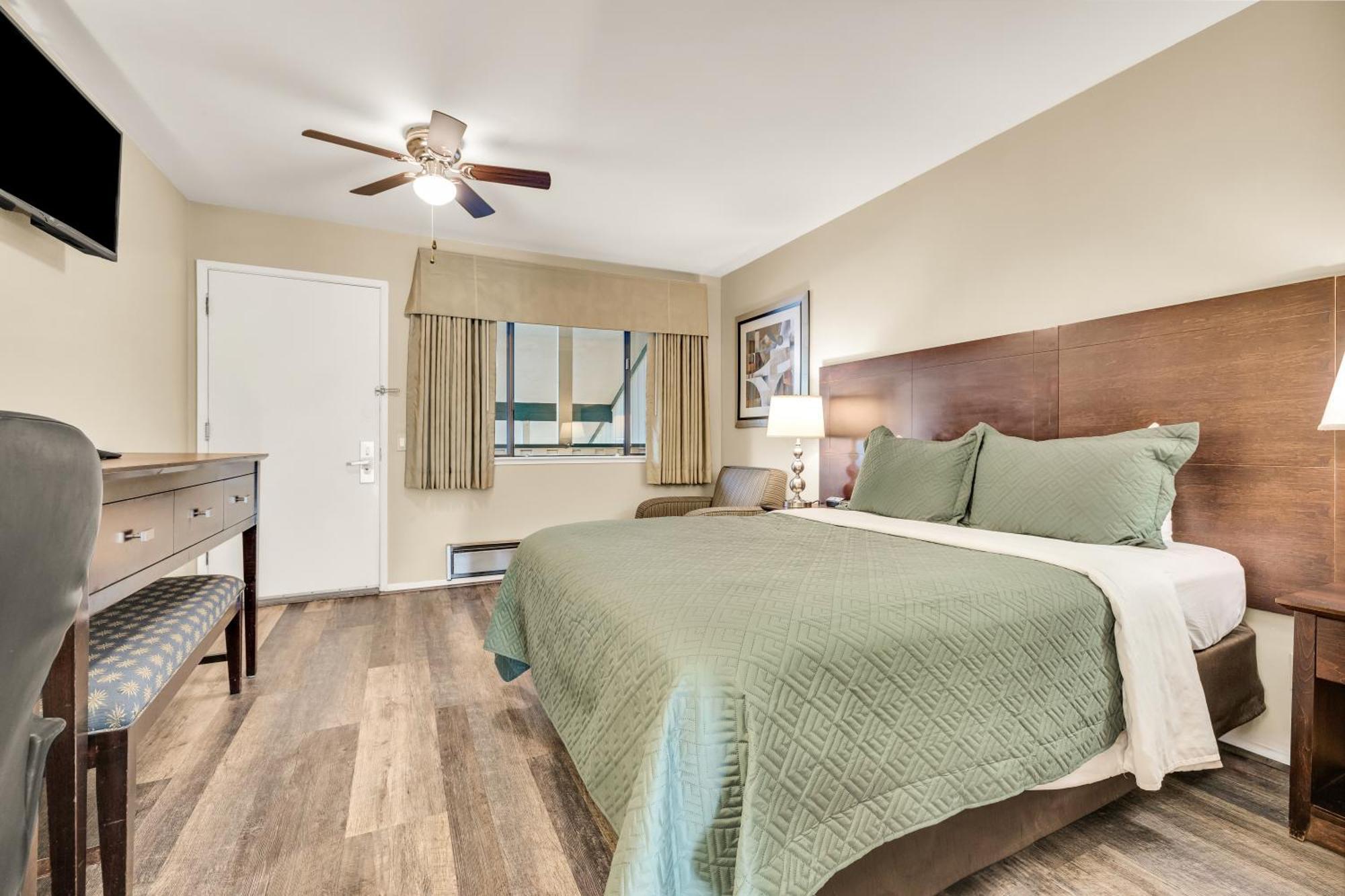 Scottish Fairway Inn Monterey Ngoại thất bức ảnh